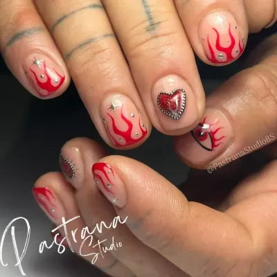 Diseño de uñas personalizado 21